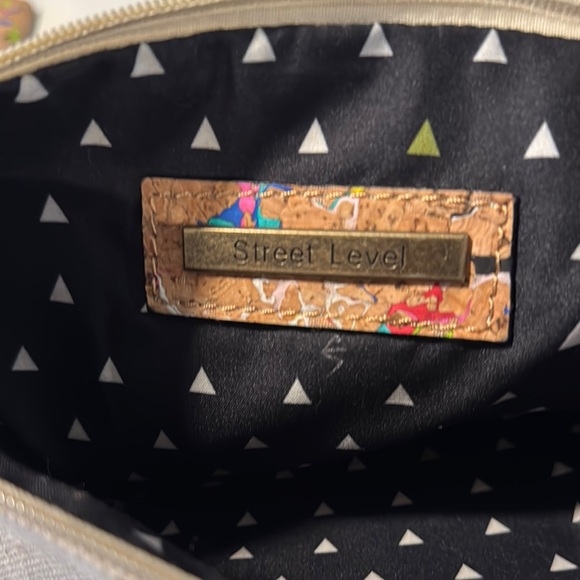 👜Cork Recycled ♻️Tote Bag So cute! Like New! With insert makeup bag Street Level - Picture 8 of 9